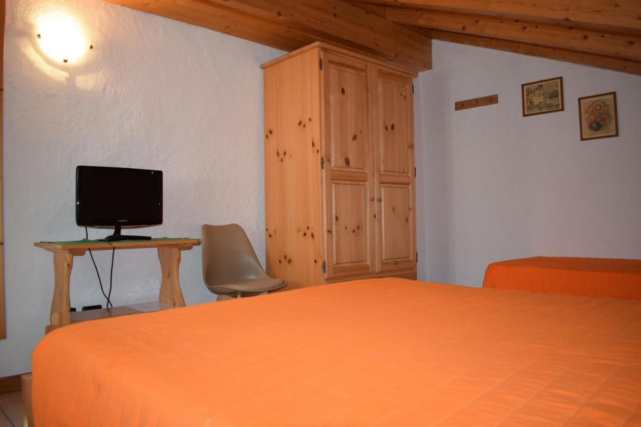 Hotel Italo-Svizzero Chiavenna Esterno foto