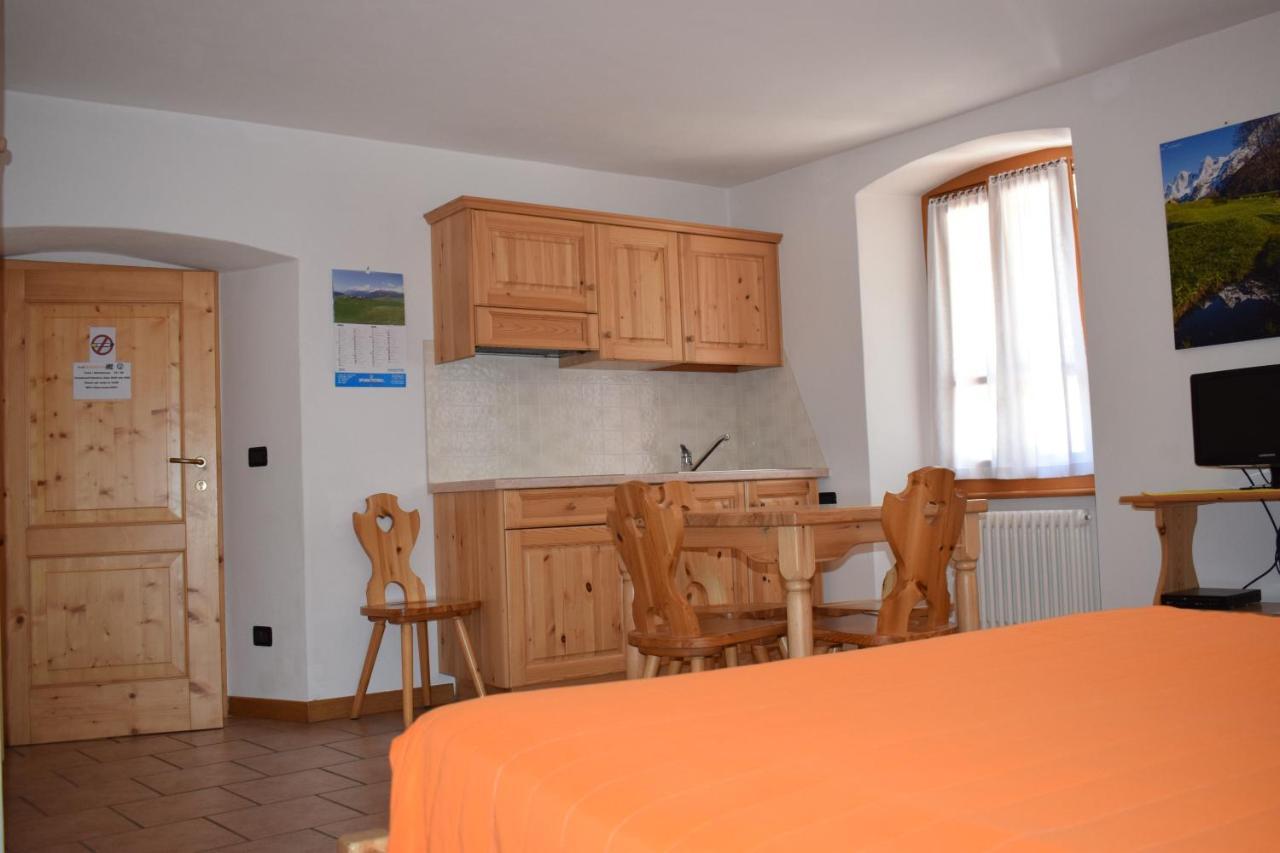 Hotel Italo-Svizzero Chiavenna Esterno foto